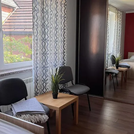 Ogrodowa Apartment *